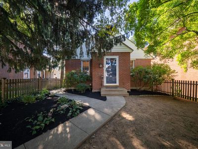 206 Price St