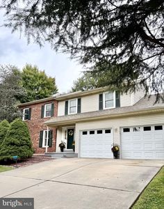 15 Blue Fox Ct