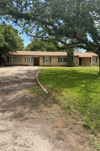 2332 Bainbridge Dr