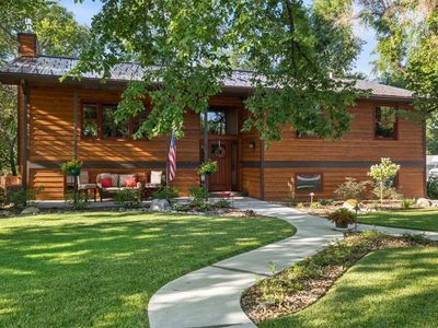 2720 Poly Dr