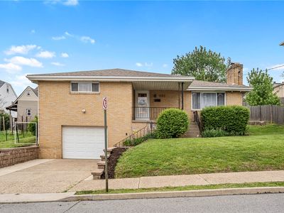 525 Giffin Ave