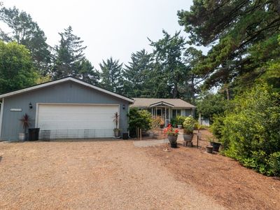 4792 Rhododendron Loop