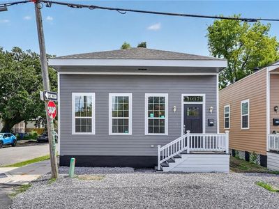 1937 Foucher St