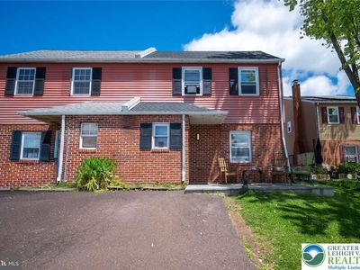 7 Naylor Ct
