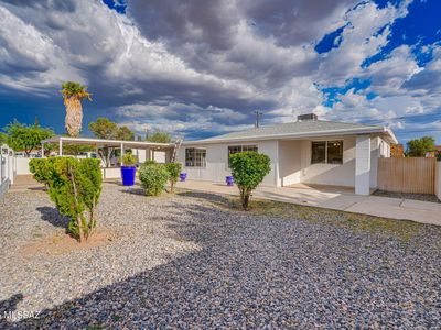 859 W Calle De Casas Lindas