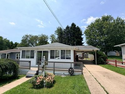 309 N Vance Dr