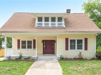 258 Lakeside Ave