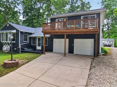 2093 Webster Park Dr