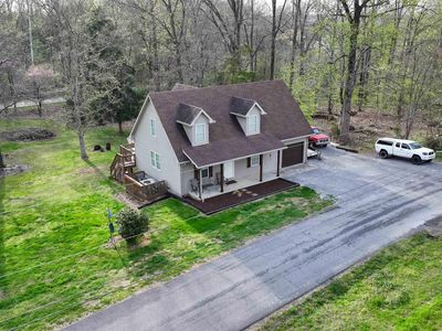 65 Bay Ln