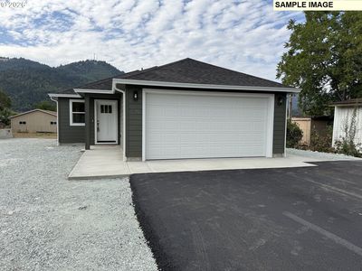 Property at 1117 Laura St, Myrtle Creek, OR