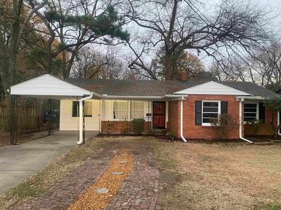 894 Vaughn Rd