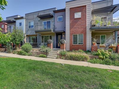 2033 W 67th Place