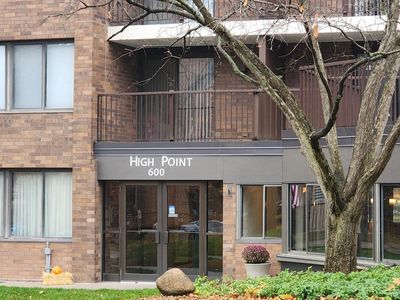 600 4th St SW APT 104