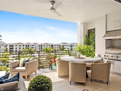 1125 Central Ave #560