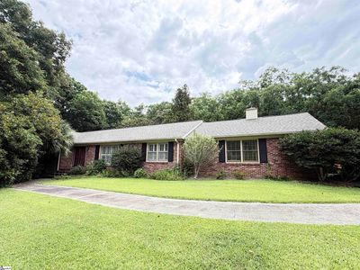120 Arrowood Ln
