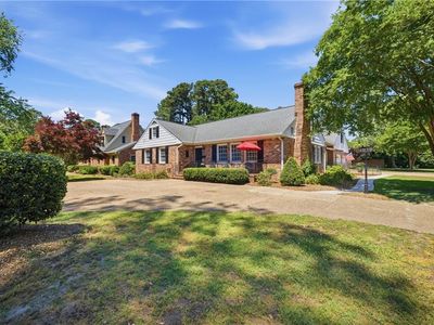 700 Riverside Dr