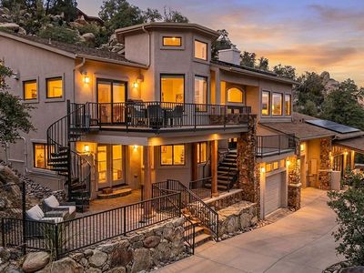 547 Downer Trl