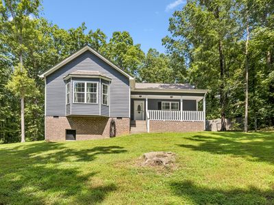 1004 Johnston Dr