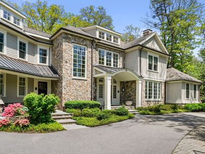 55 Ridge Hill Farm Rd