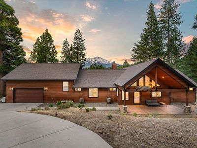 2331 Mountain View Dr