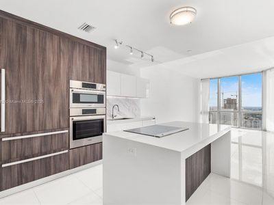 851 NE 1st Ave #2506