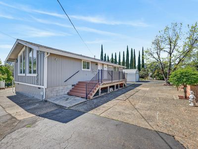 6225 Crystal Blvd