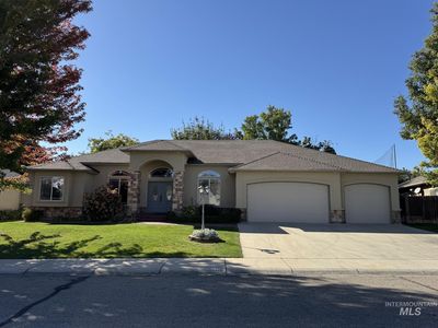 2009 N Aronmink Way