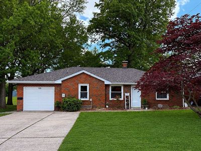 1638 Main St