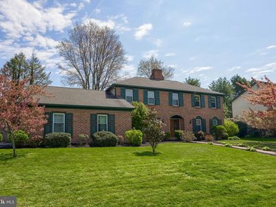 483 Woodcrest Dr