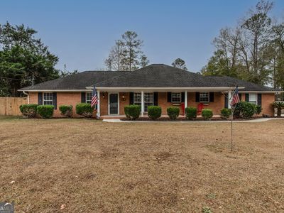 Property at 8 Cameron Ct W, Pembroke, GA