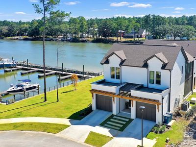 885 Inlet Cir