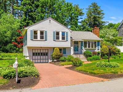 15 Pleasant St