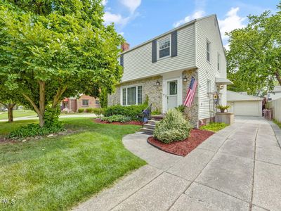 581 Sylvandale Ave