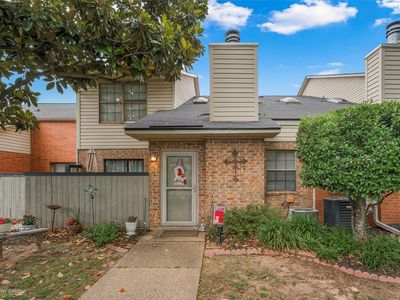 3636 Greenacres Dr #109