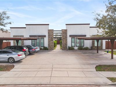 110 & 204 Teak Dr