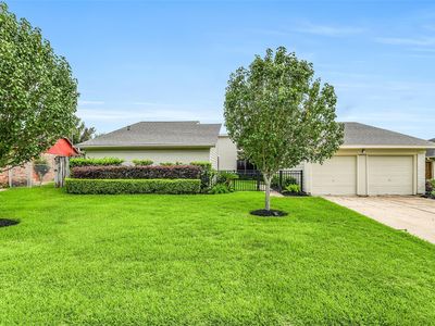 5206 Appleblossom Ln