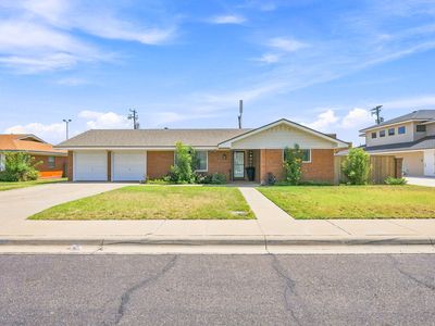 3327 Maxwell Dr