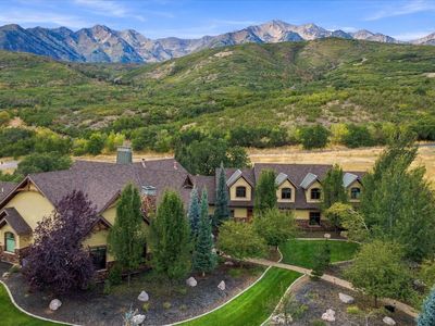 266 Meadow Dr