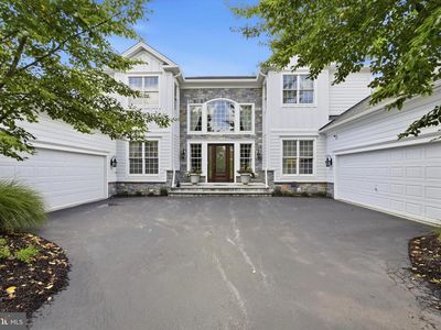 1476 E Stonington Dr