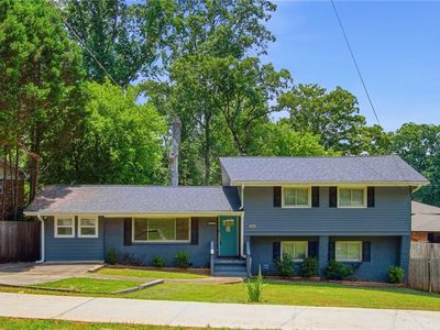 2241 Colleen Ct