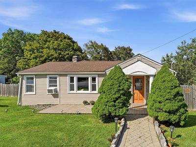 6 McGill Road