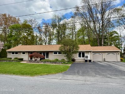 4 Linden Drive