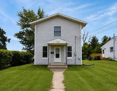1207 W American St