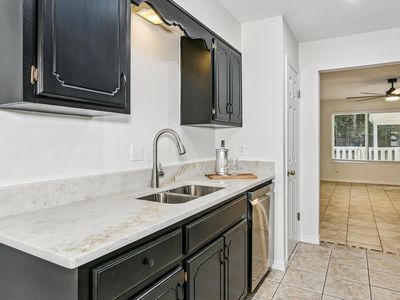 625 Emerald Ln