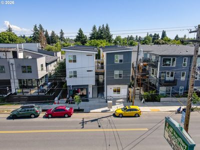 5042 NE Fremont St
