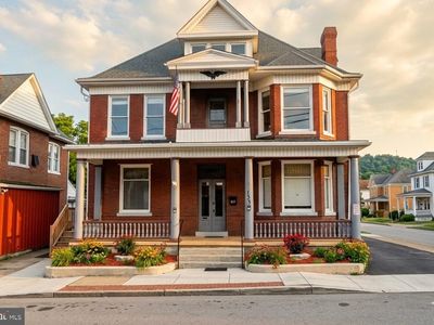 133 Virginia Ave