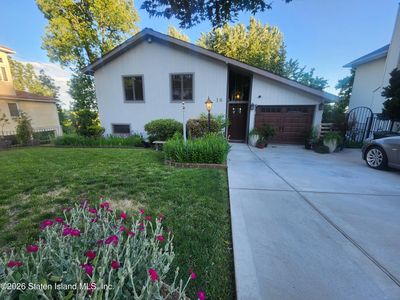 16 Manor Ct