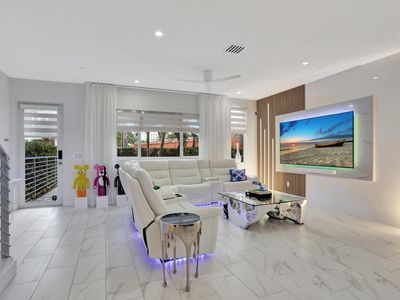 1025 NE 18th Avenue #105