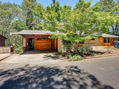 Property at 751 Glenwood Dr, Ashland, OR
