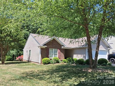 207 Woodlynn Dr